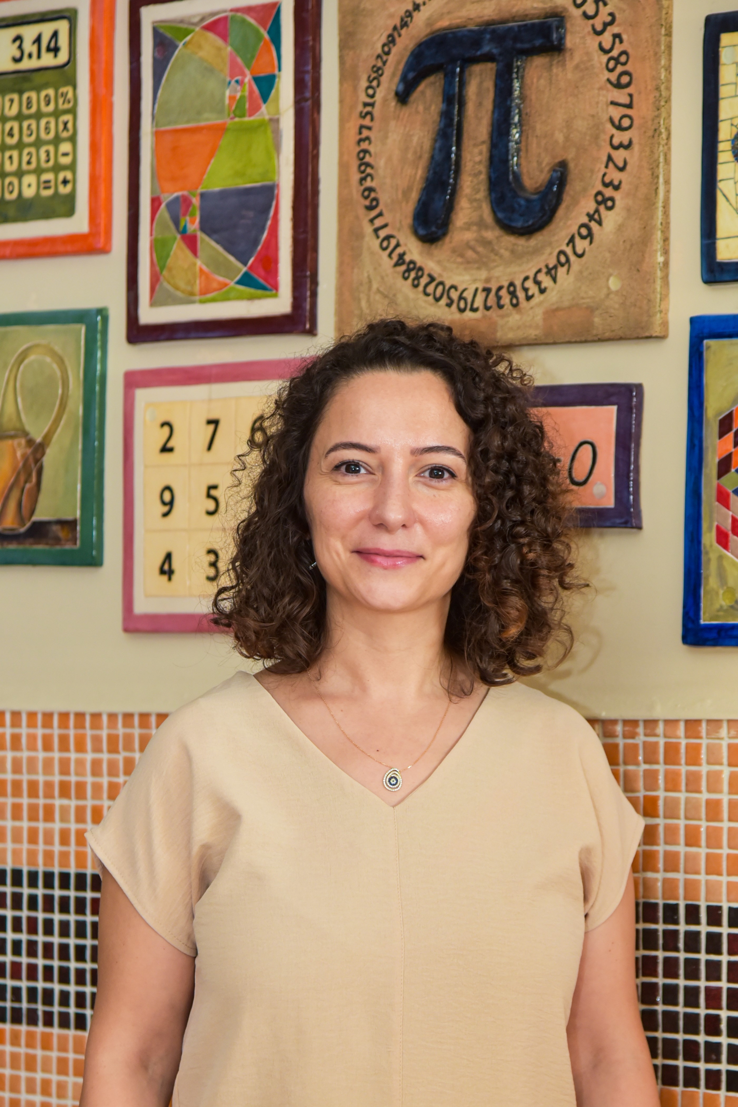 GÜL KARADUMAN